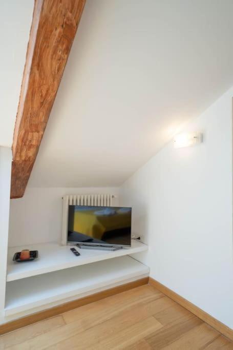 Cairoli Building By Dimorra Aparthotel Napels