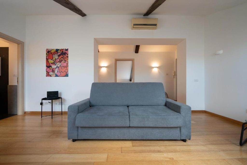 Aparthotel Cairoli Building By Dimorra Napels